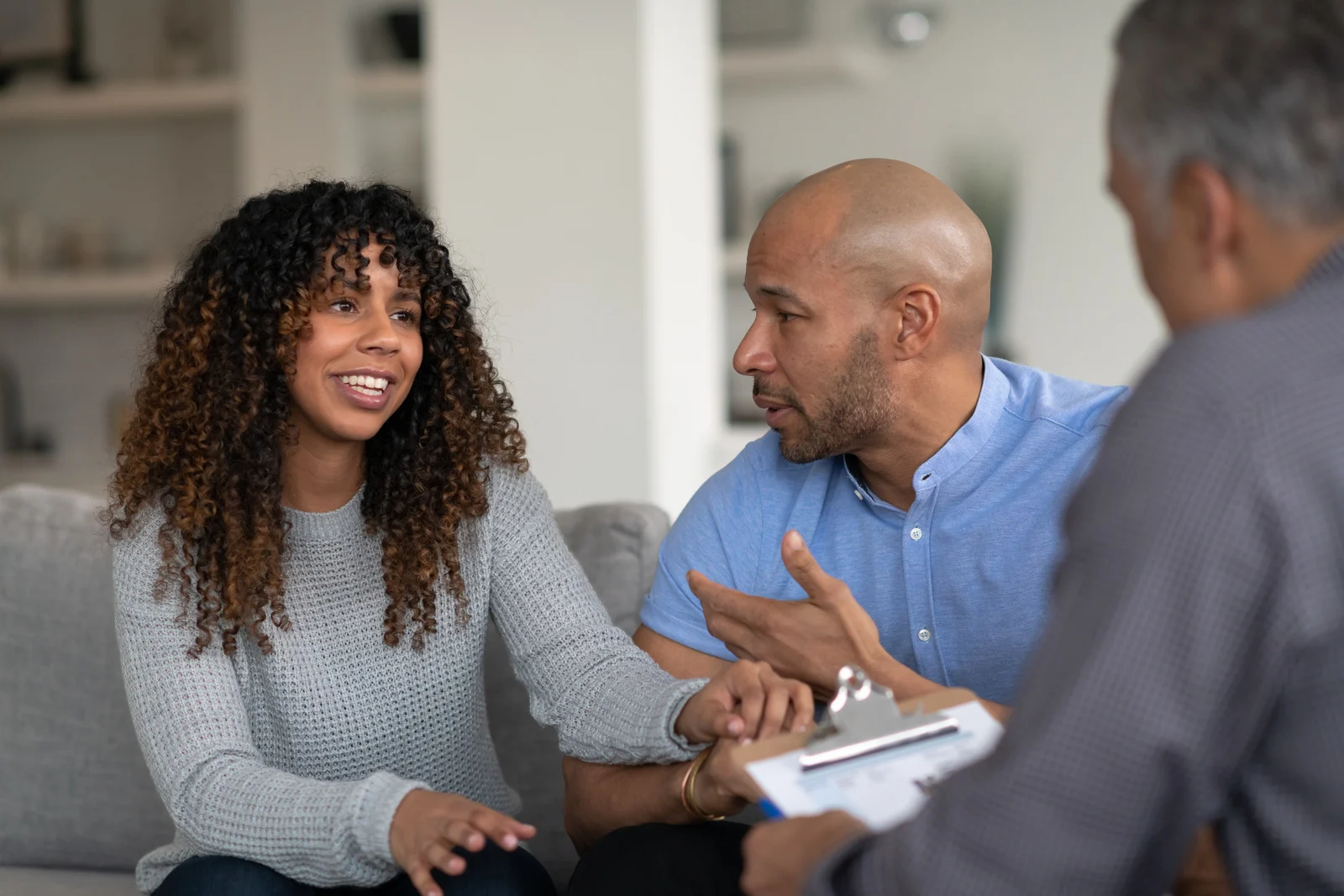 When To Start Couples Therapy: 5 Signs That Therapy May Be Right For You